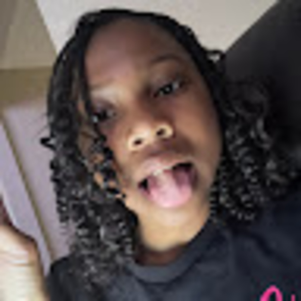 Meet your Posher, Queen